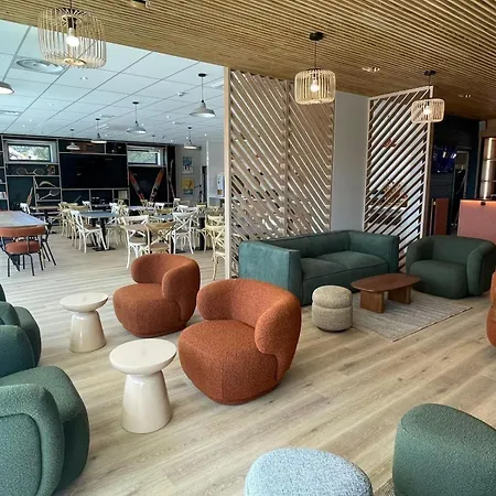 Hotel Kyriad - Ester 3*